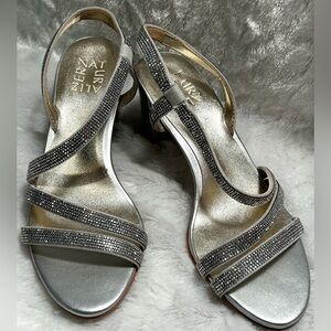WOMENS SIZE 6M WORE ONCE NATURALIZER VANESSA2 SILVER OPEN TOE BLOCK HEEL SHOES